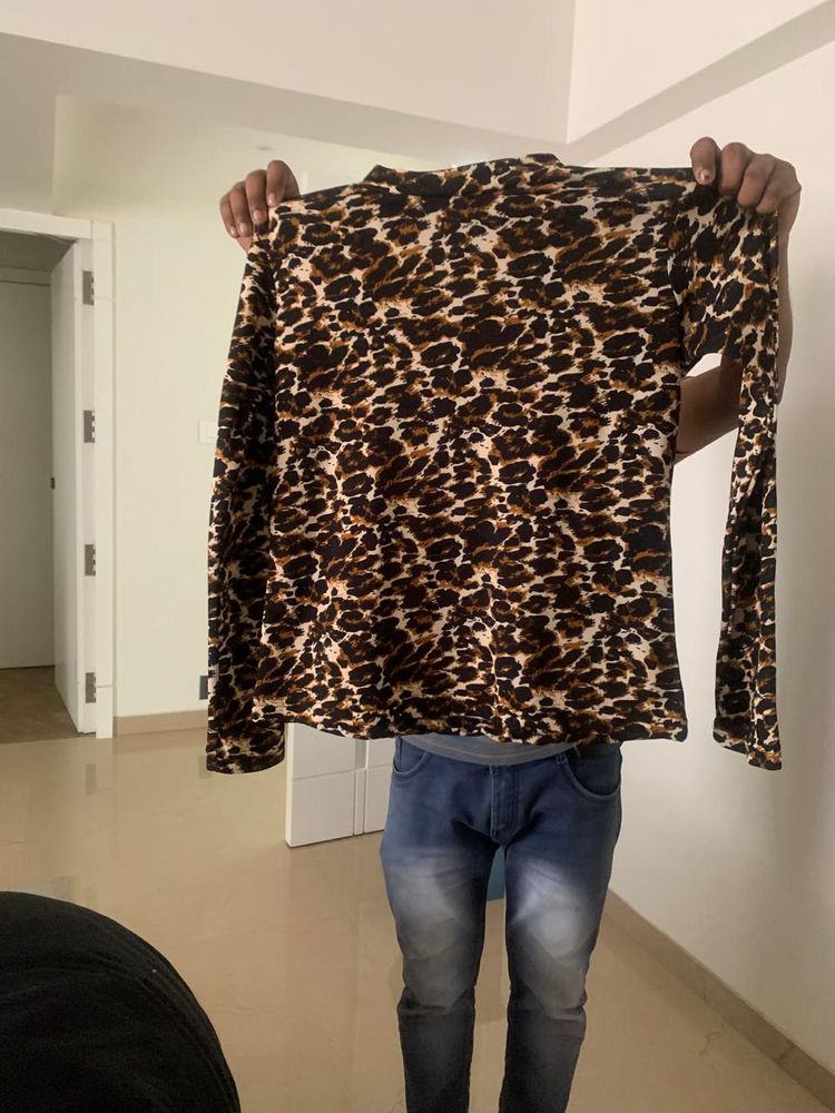 Only Wore Once Animal Print Full Sleeves T Shirt