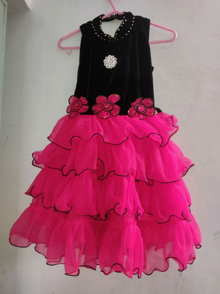 Beautiful Pink And Black Dress For Girls