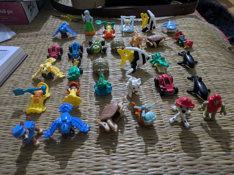 Miniature Kinder Toys