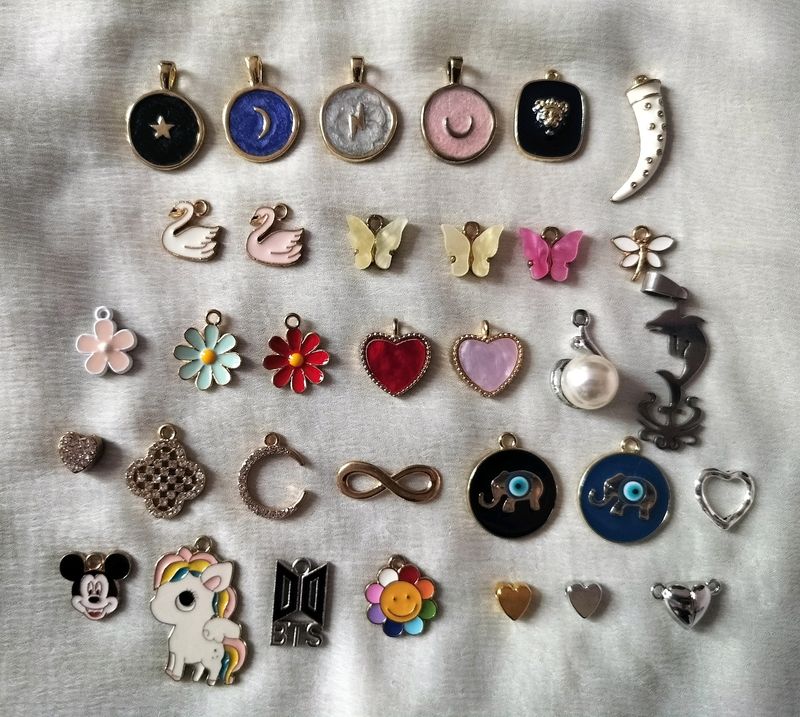 Random 5 Enamel Charms Packet (No Selection)