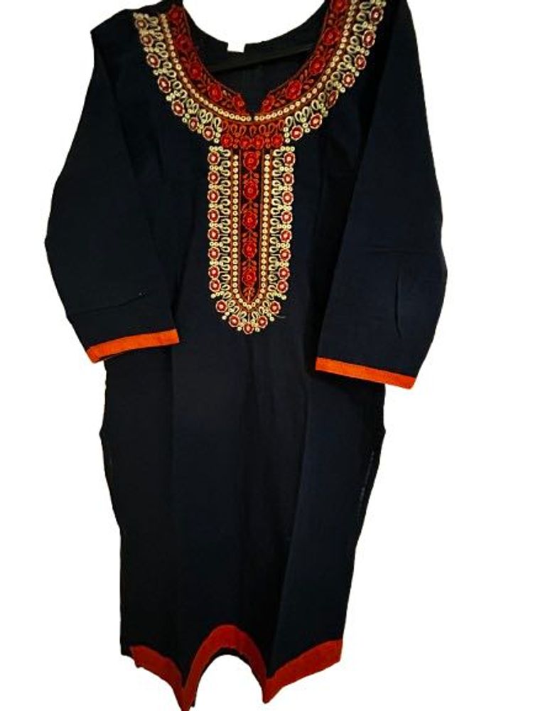 Women’s Navy Blue Kurta With Embroidered Neck