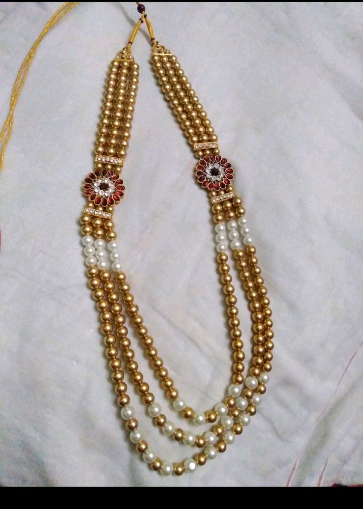 Groom Mala