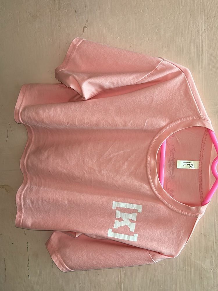 Boxy pink crop top