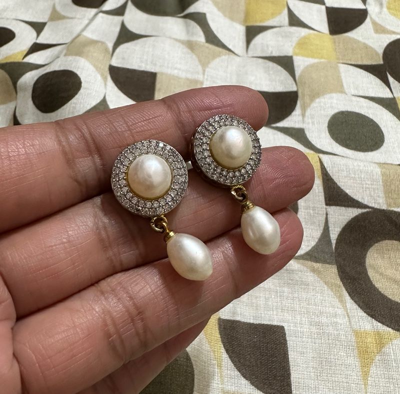 Original Pearls Drop Earrings