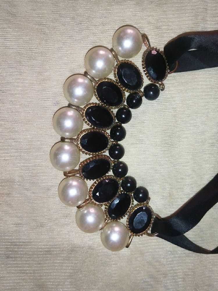 White Pearls Necklace