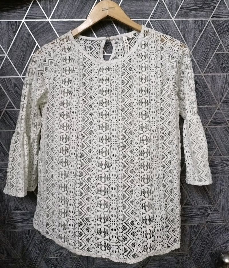 Whiteee Crochet Top