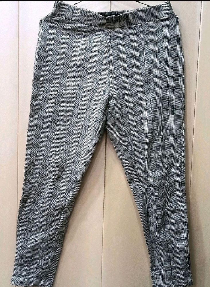 Grey Jeggings (Women)