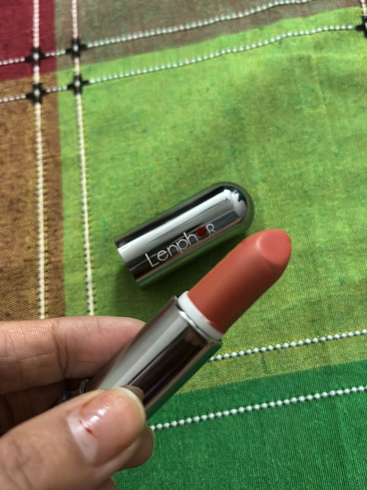 Lenphor Nude Lipstick