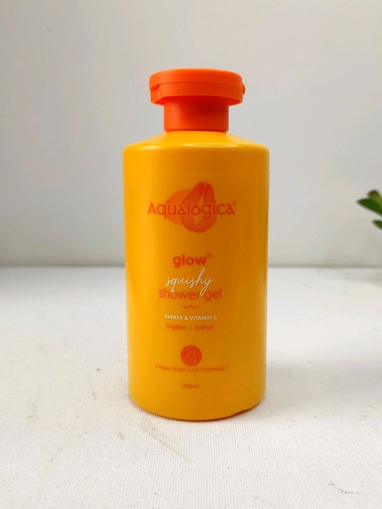 Aqualogica Papaya Shower Gel