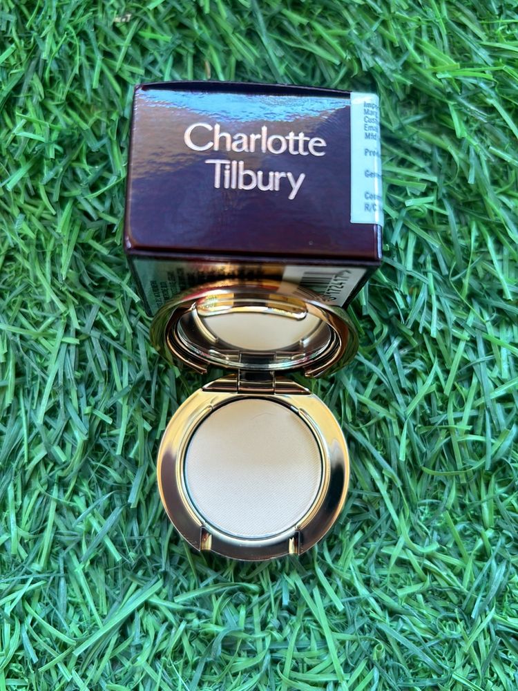 CHARLOTTE TILBURY AIRBRUSH FLAWLESS MICRO POWDER