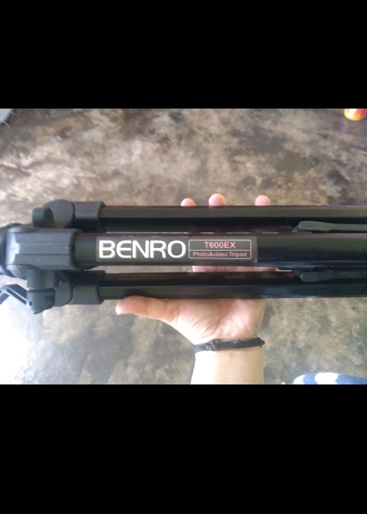 BENRO TRIPOD