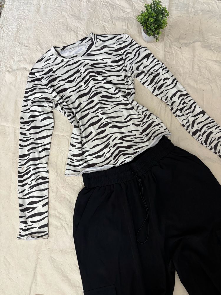 Vintage Zebra Printed Full Sleeve Top