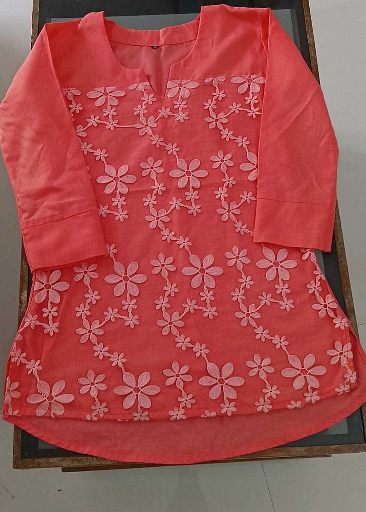 Good Kurtha With An Elegant Colour