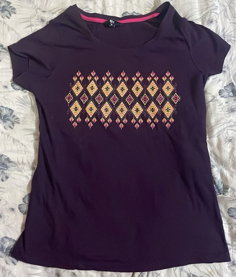 Comfortable violet tshirt