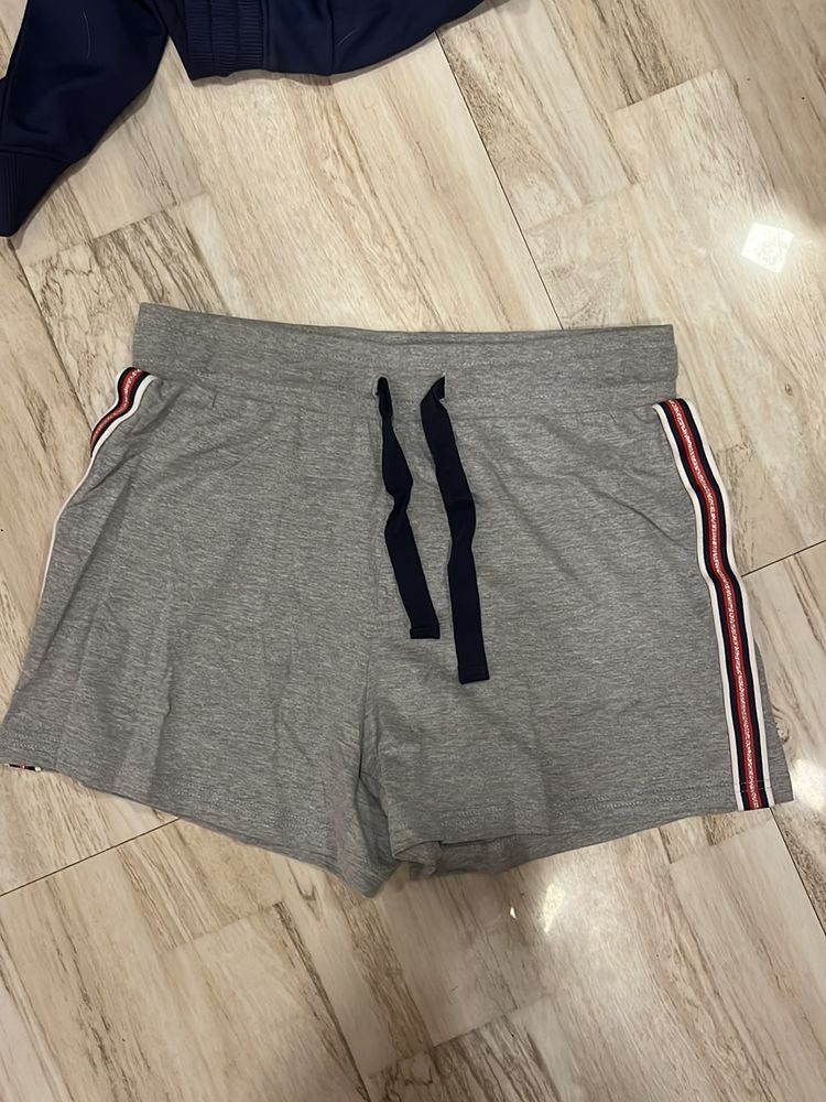 Westside jersey cotton shorts in size M