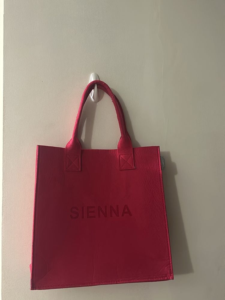 LOFA Stylish Sienna Handbag