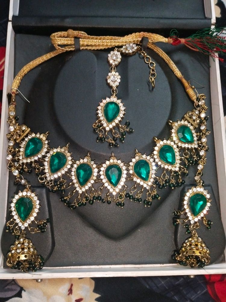 Choker Set