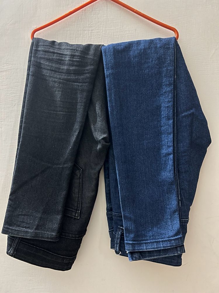 Set Of 2 Jeans