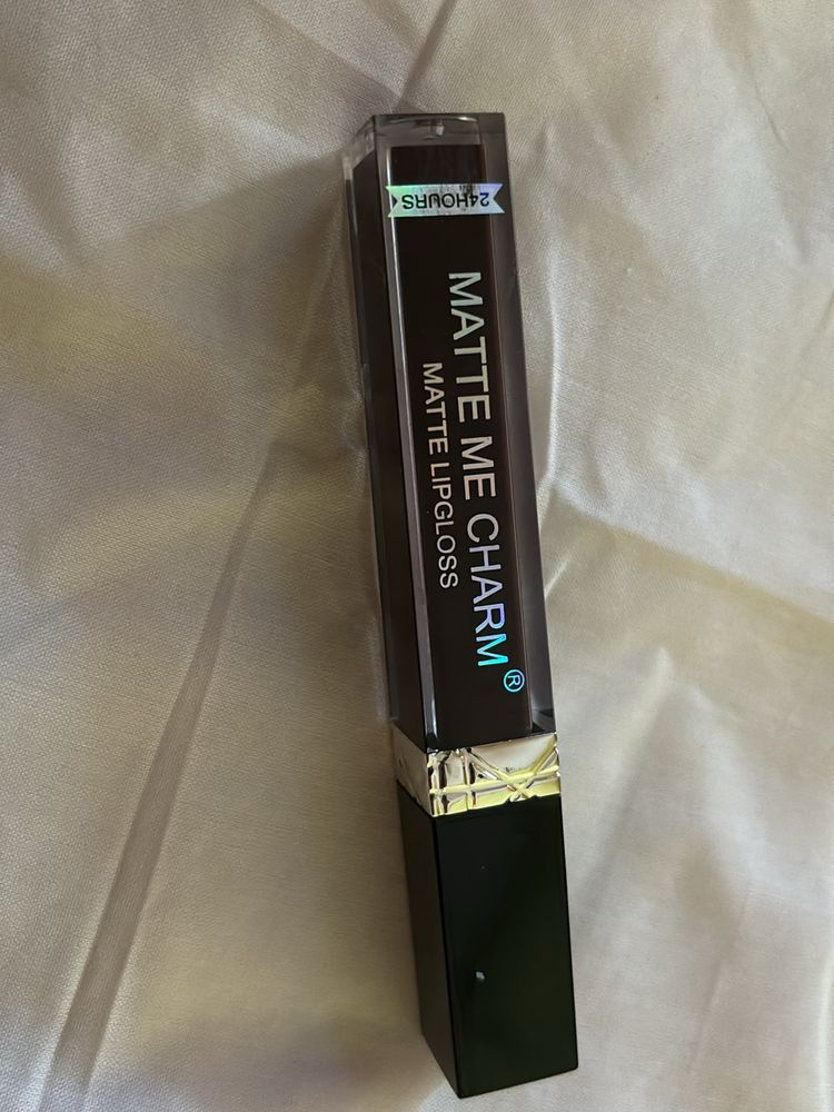 MATTE ME CHARM LIPGLOSS