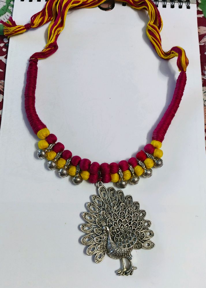 Statement Neckpiece