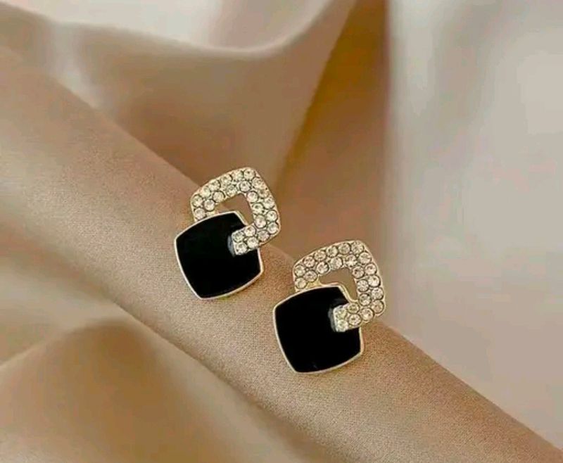 korean Design Earring For Girls & Women