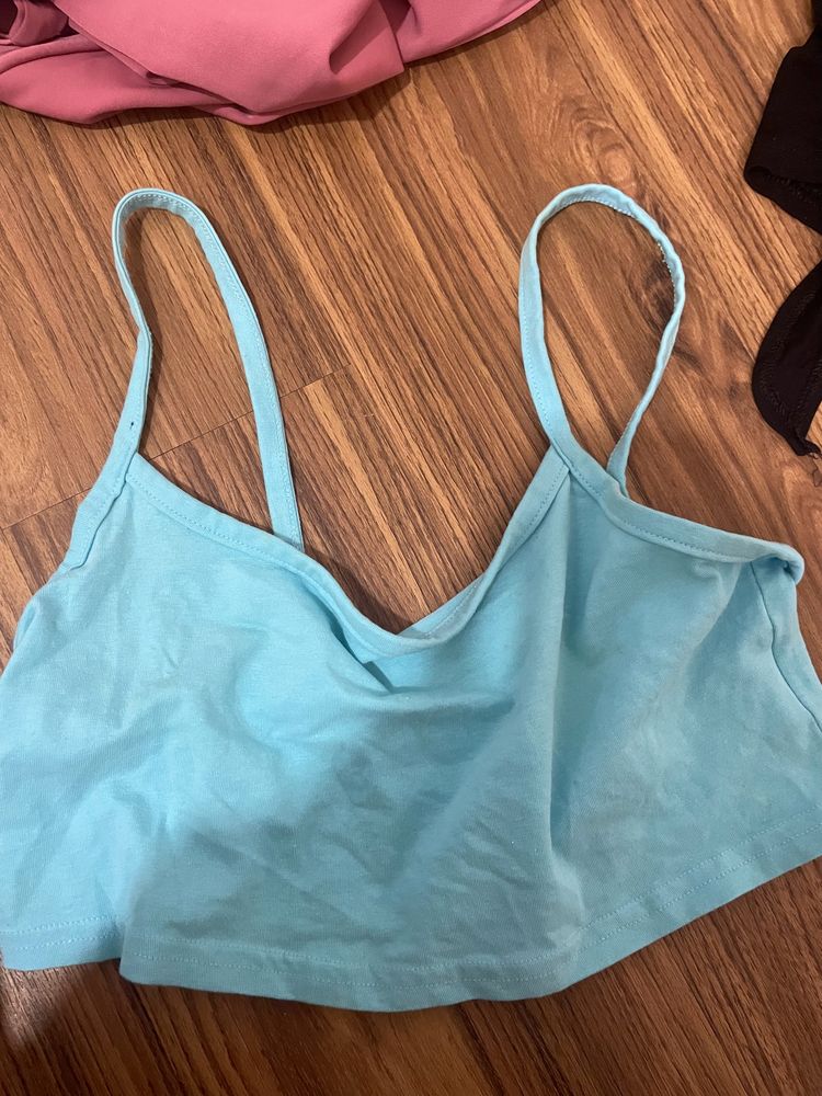 cutest blue crop tank top h&m