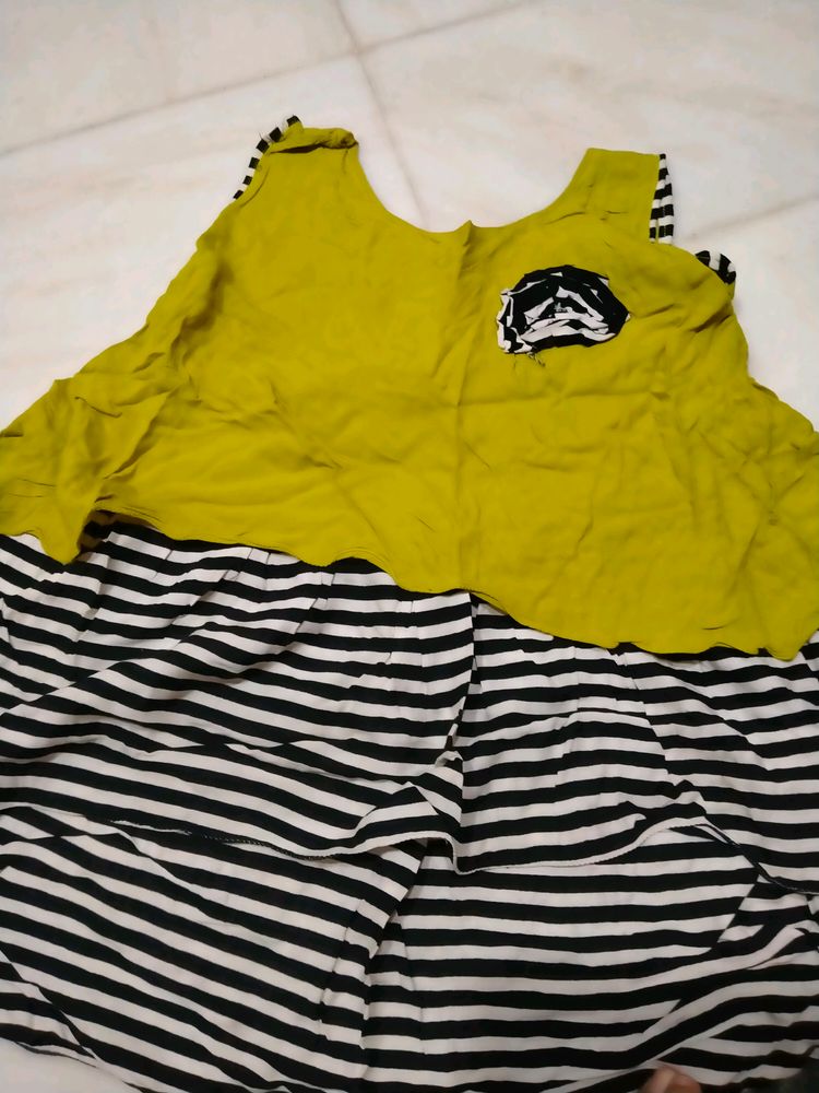 Lime Green & Black Top Rayon Material