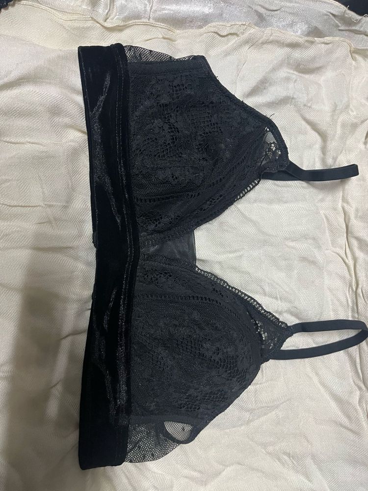 Unused Bra With Velvet Band.