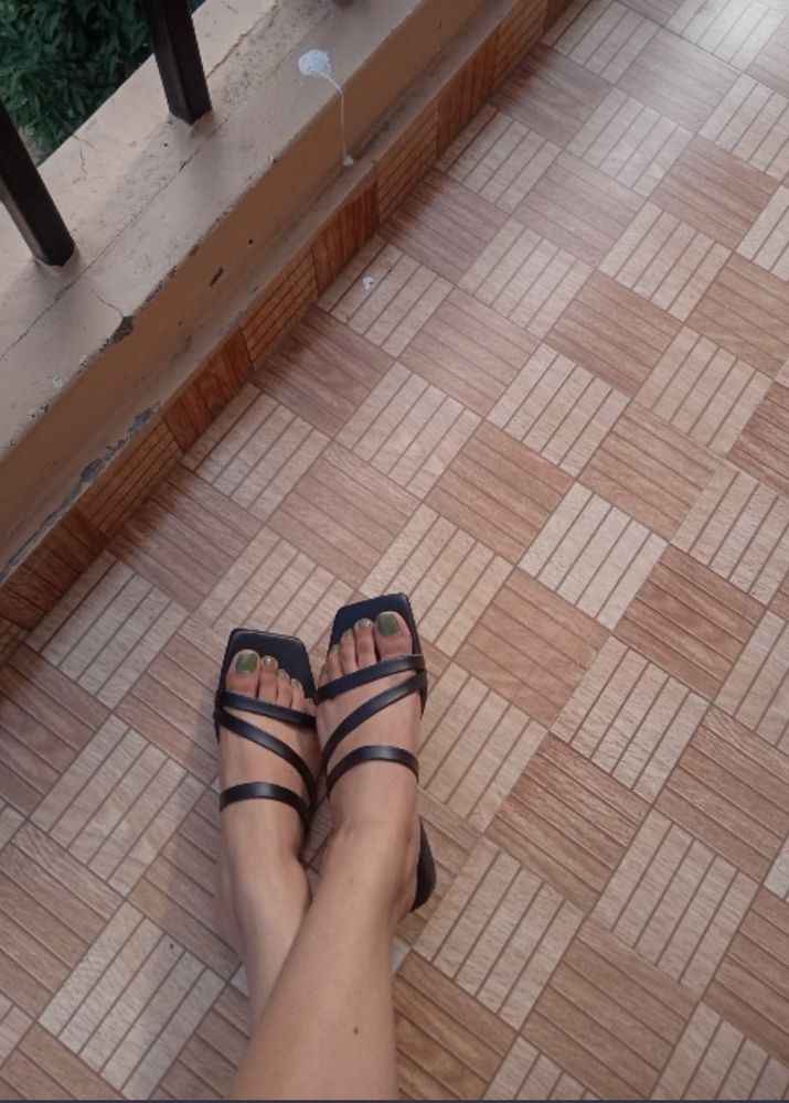 Flat Sandal 👡