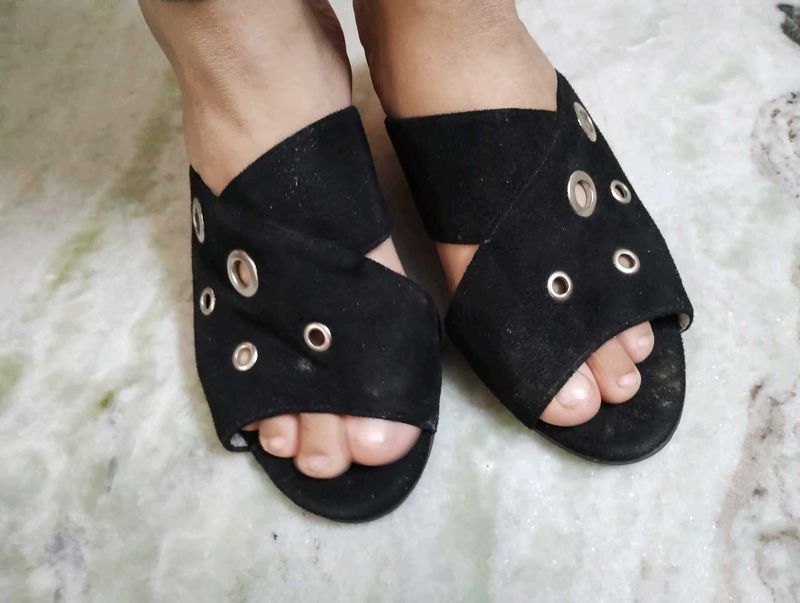 Black Sandal