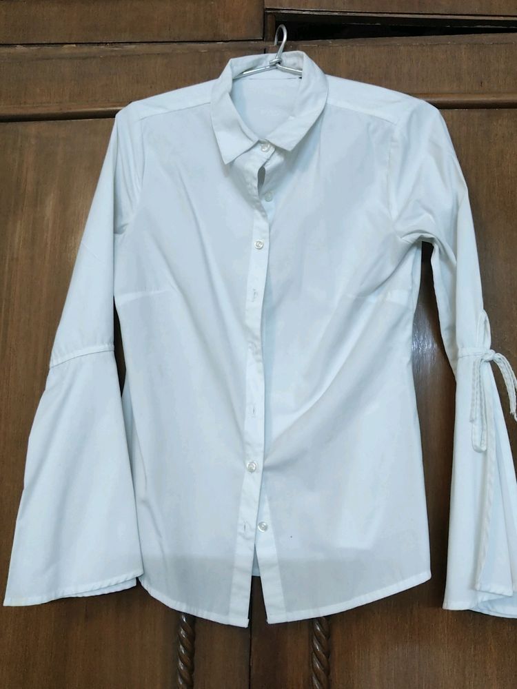 White Shirt With Stylish Sleeves