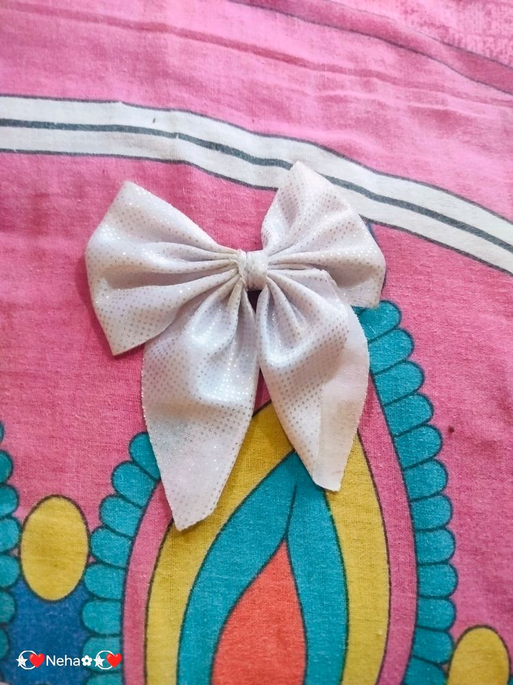 Beautiful White Bow 😍