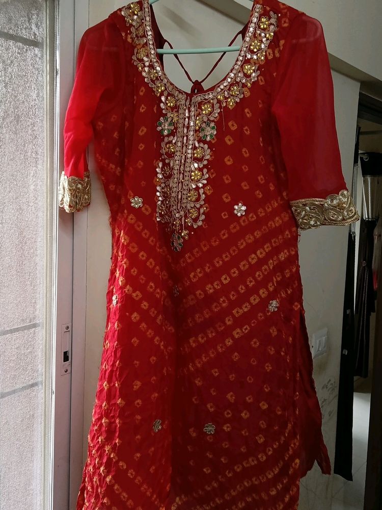 Red Bandhani Top And Dupatta