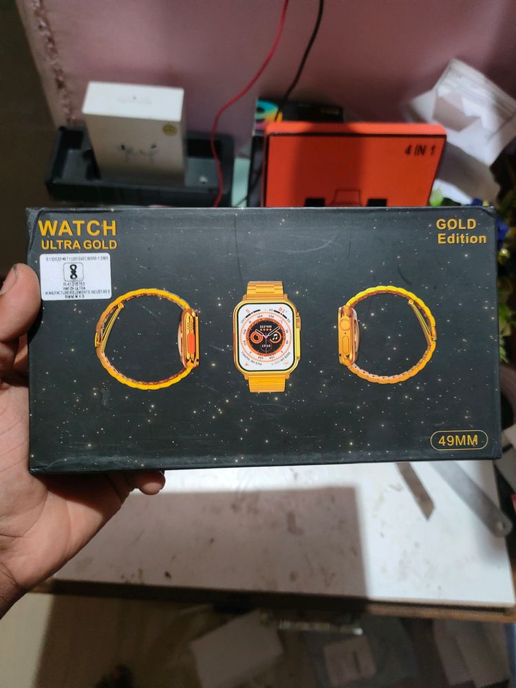 Golden Watch Series 8 With 2 Balt