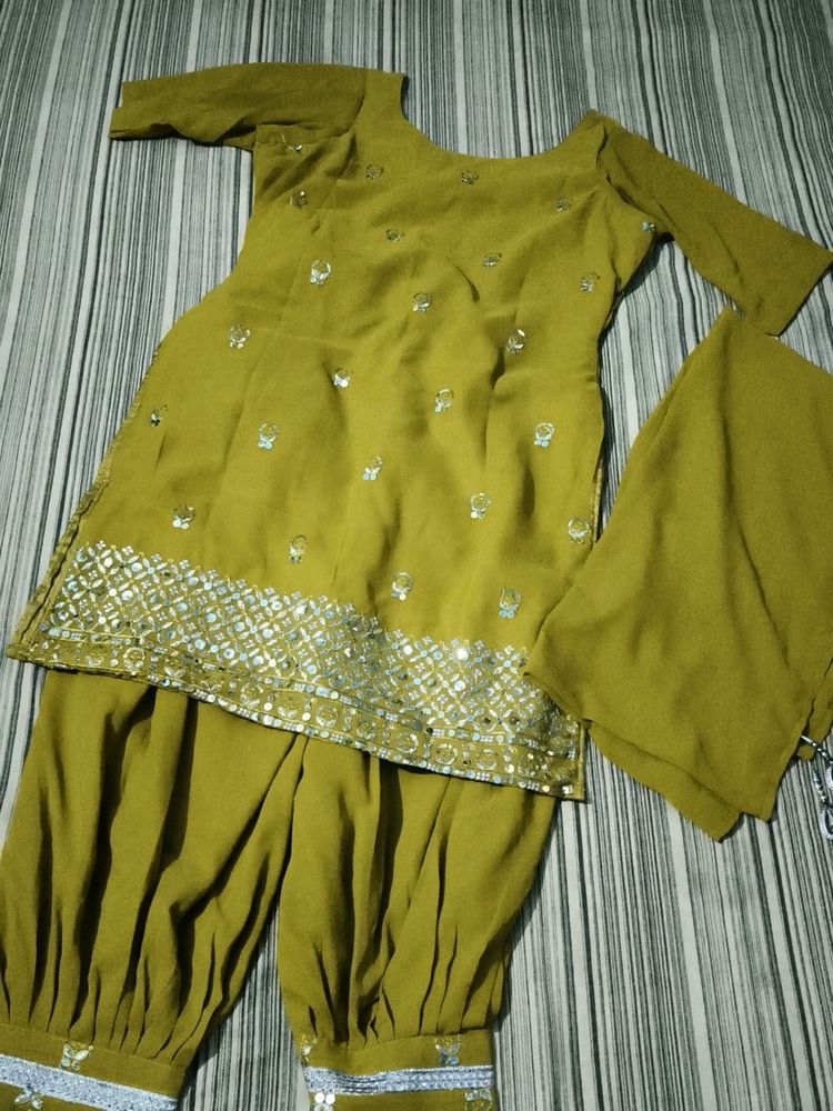 Salwar Suit