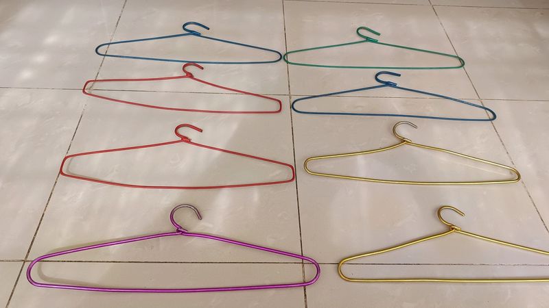 8 Pieces Clothes Hanger