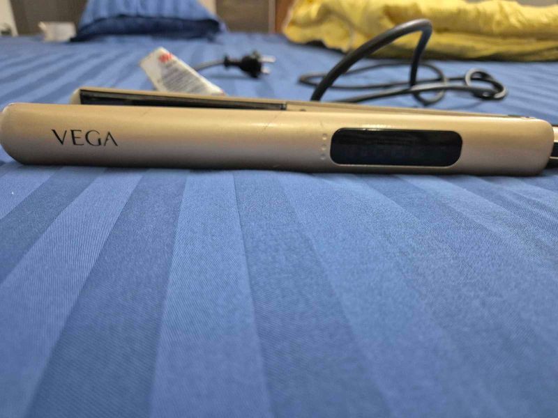 Vega Hair Straightner