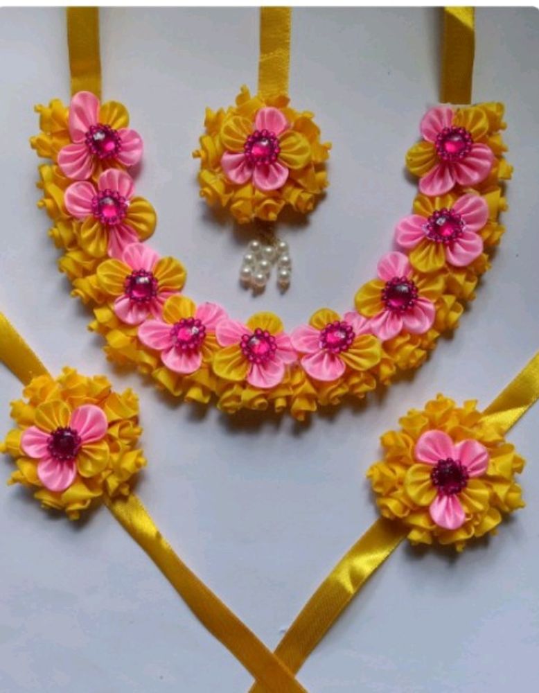 Flower Haldi Jewellery Set ✨