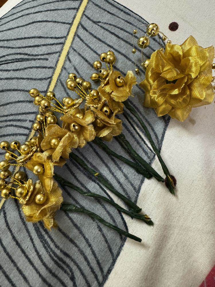 Golden Colour Hair Accessories