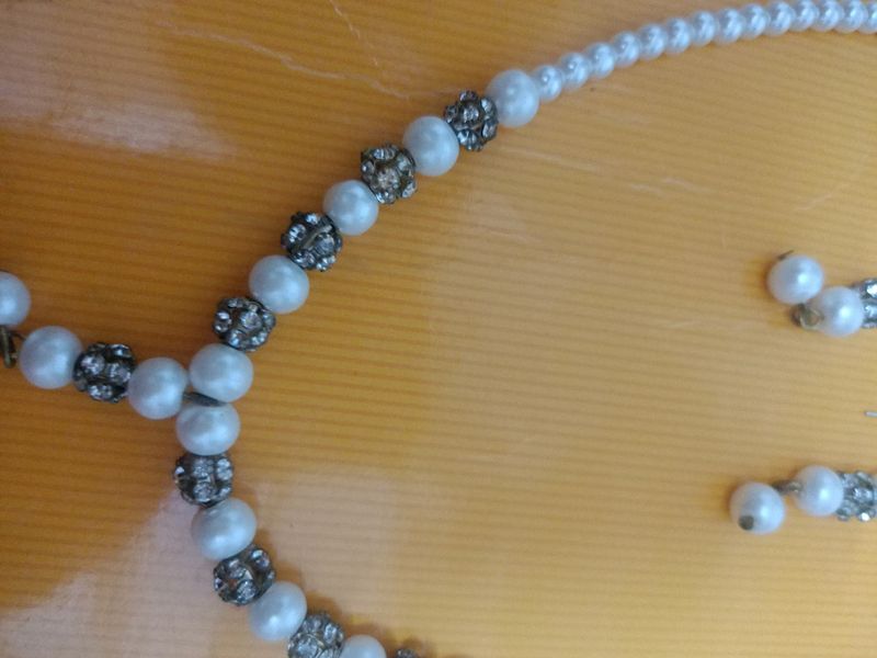 Pearl Set