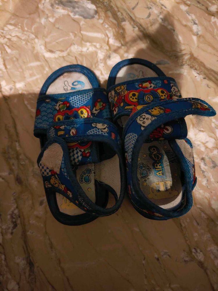 Sandal