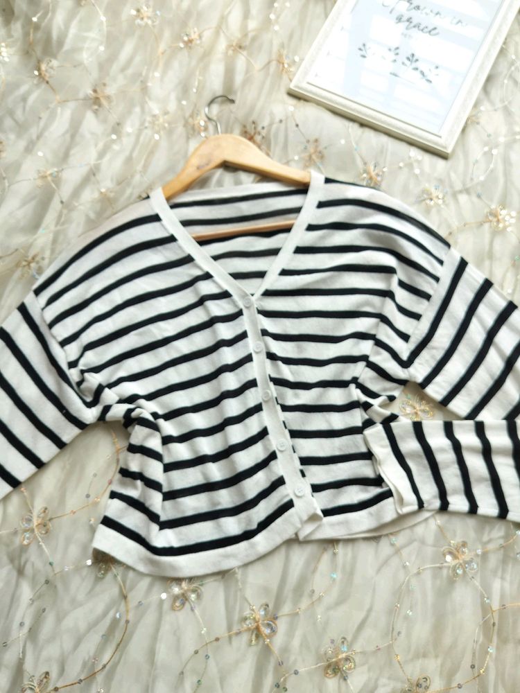 Strip Crop Thin Sweater