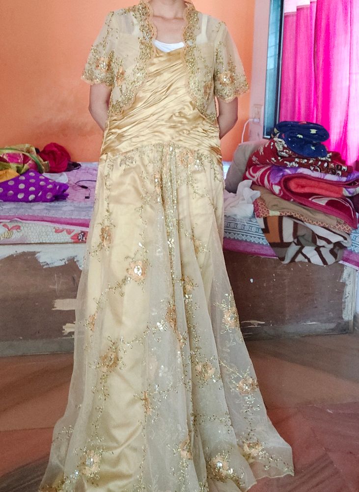 Elegant Evening Gown in Perfect Condition