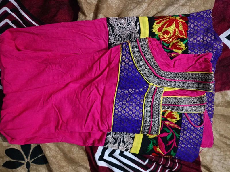 Anarkali kurti At Only 100Rupees.