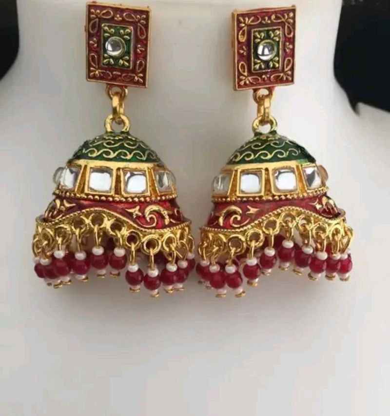 Women's Classy Jhumka With Beautiful Pearl Work