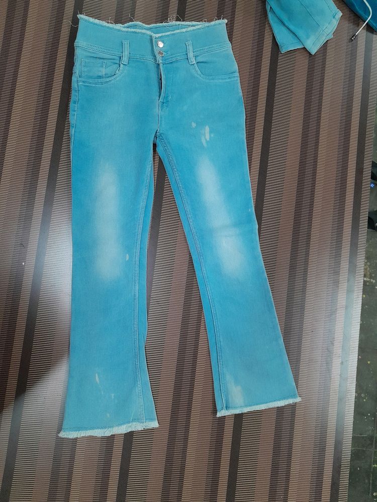 N-96 Size 30 Women Denim Jeans