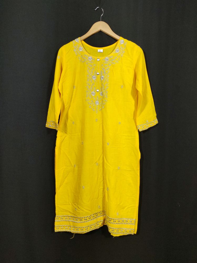 Women Yellow Kurti With Dupatta