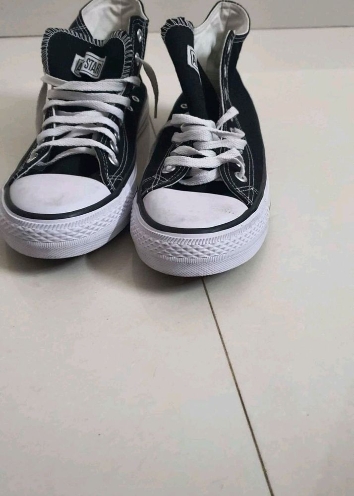 Converse All Star Uk9 Brand New Shoe