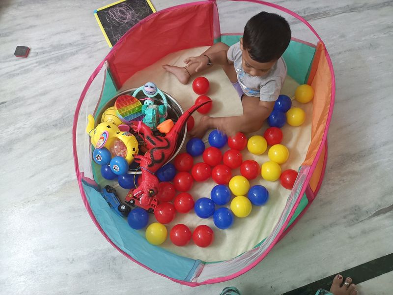 Ball Pool For Littles