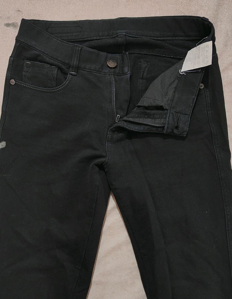 Comfortable Black Jeans/Trouser